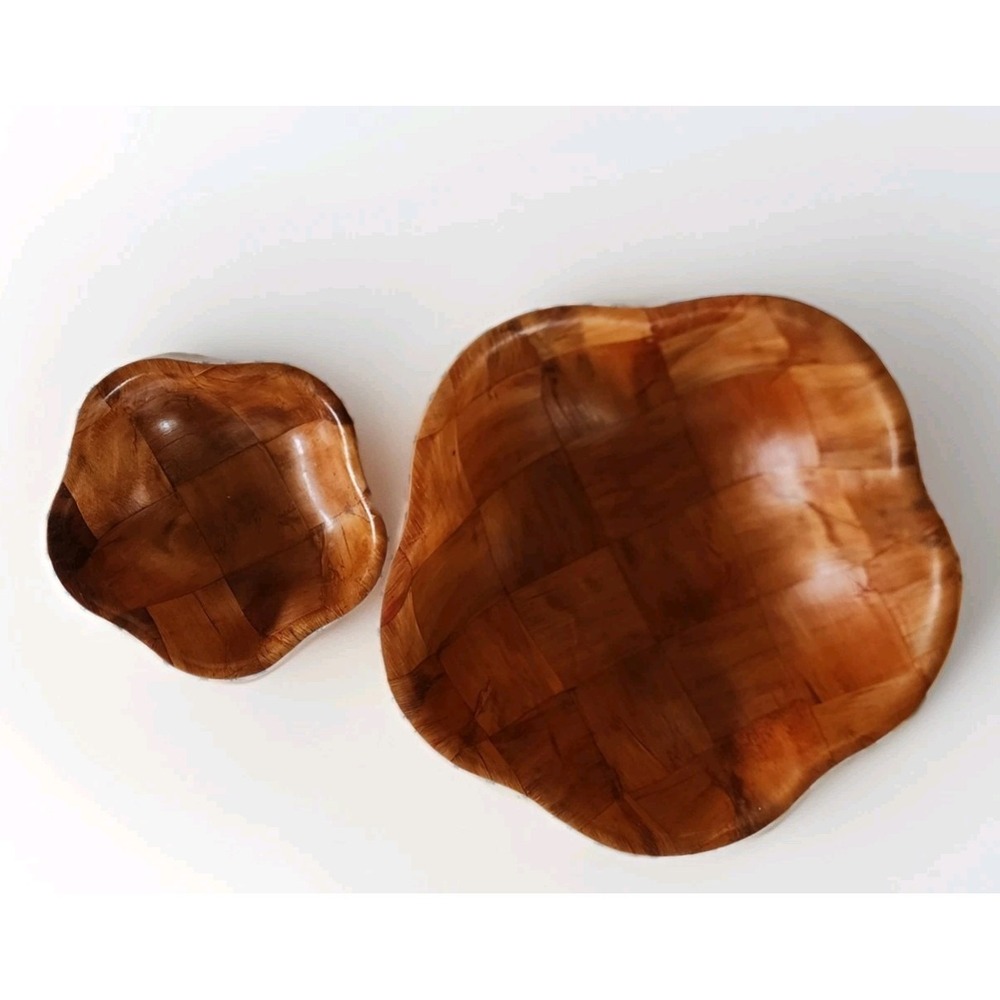 Vintage Lot Of 2 Wood Pressed Bowls Serving And Salad Scalloped Edges Checkered
